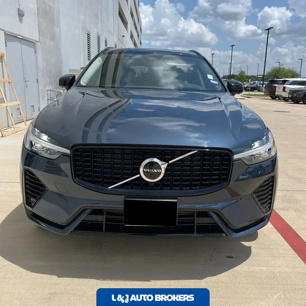 2024 Volvo XC60 T8 - Ultimate PHEV