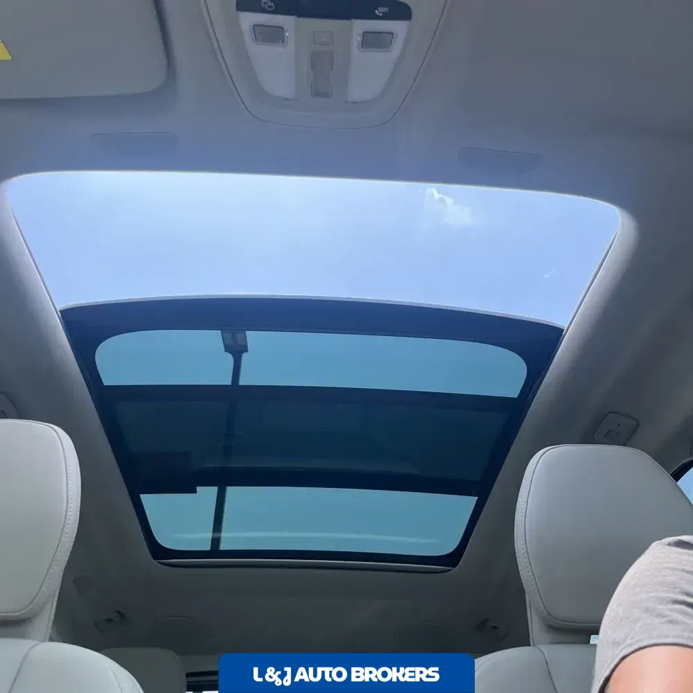 2024 Volvo XC60 T8 - Ultimate PHEV