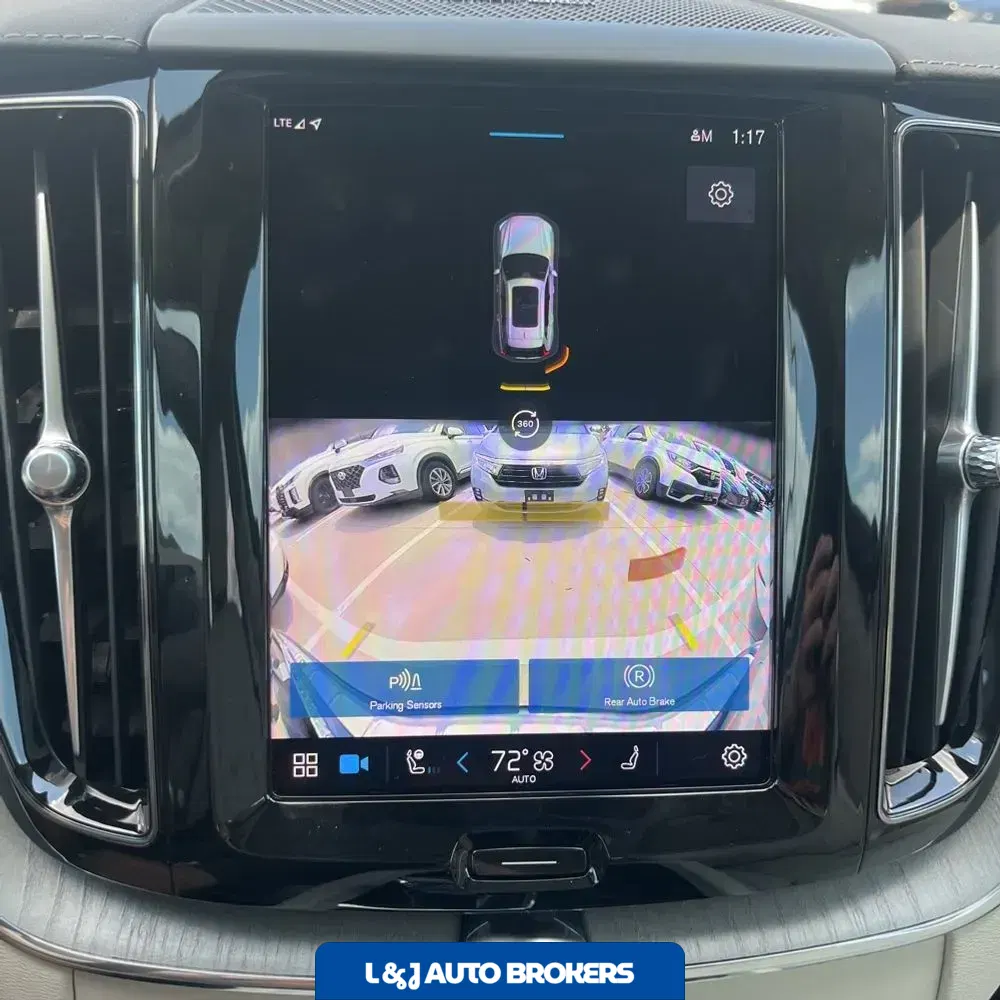 2024 Volvo XC60 T8 - Ultimate PHEV