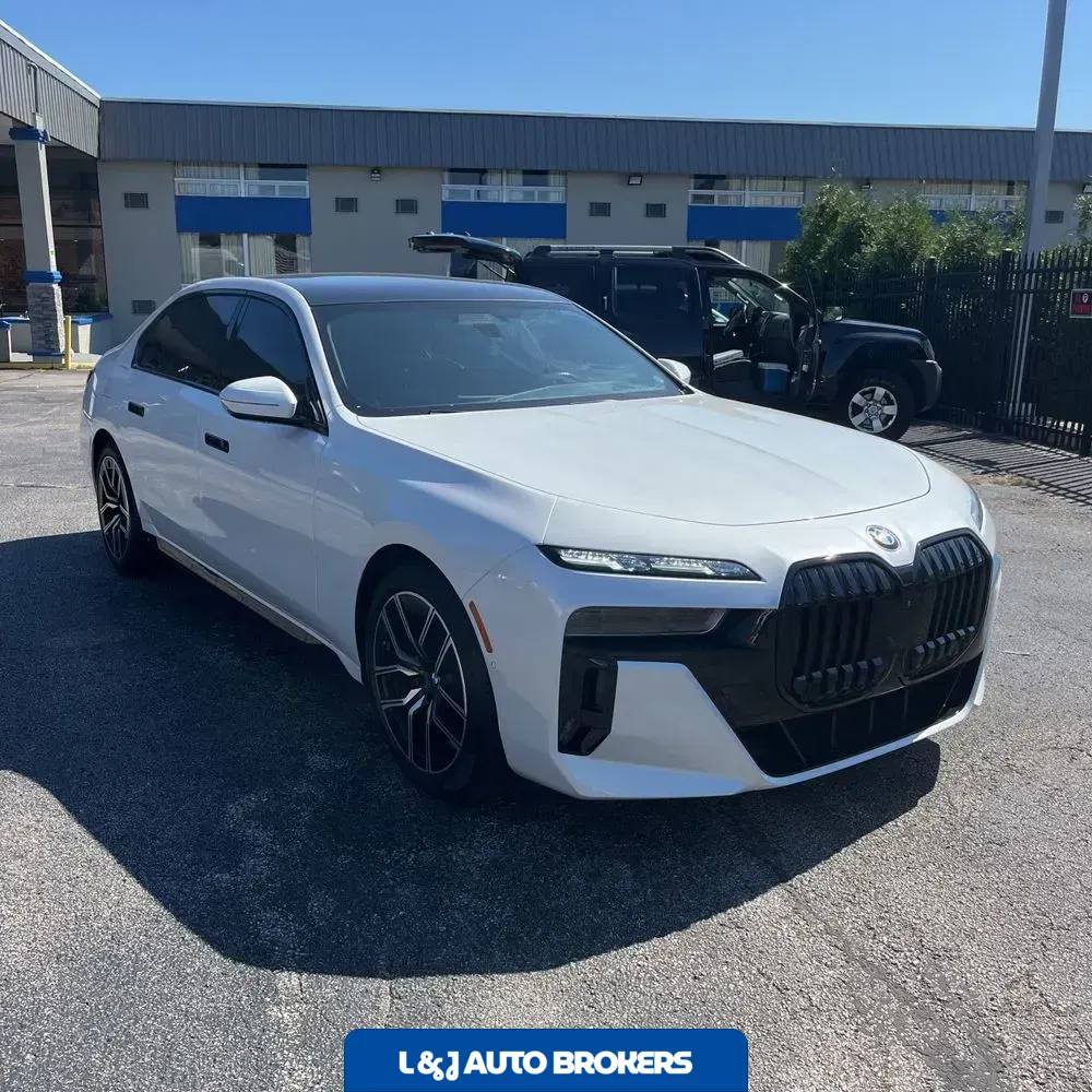 2023 BMW 7-Series 760xi