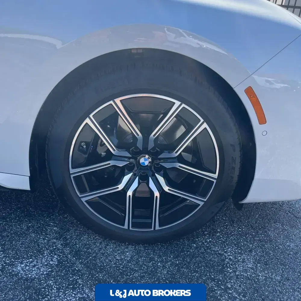 2023 BMW 7-Series 760xi