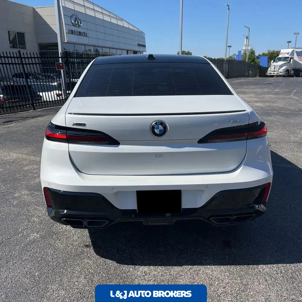 2023 BMW 7-Series 760xi