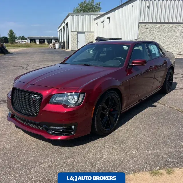 2023 Chrysler 300 C