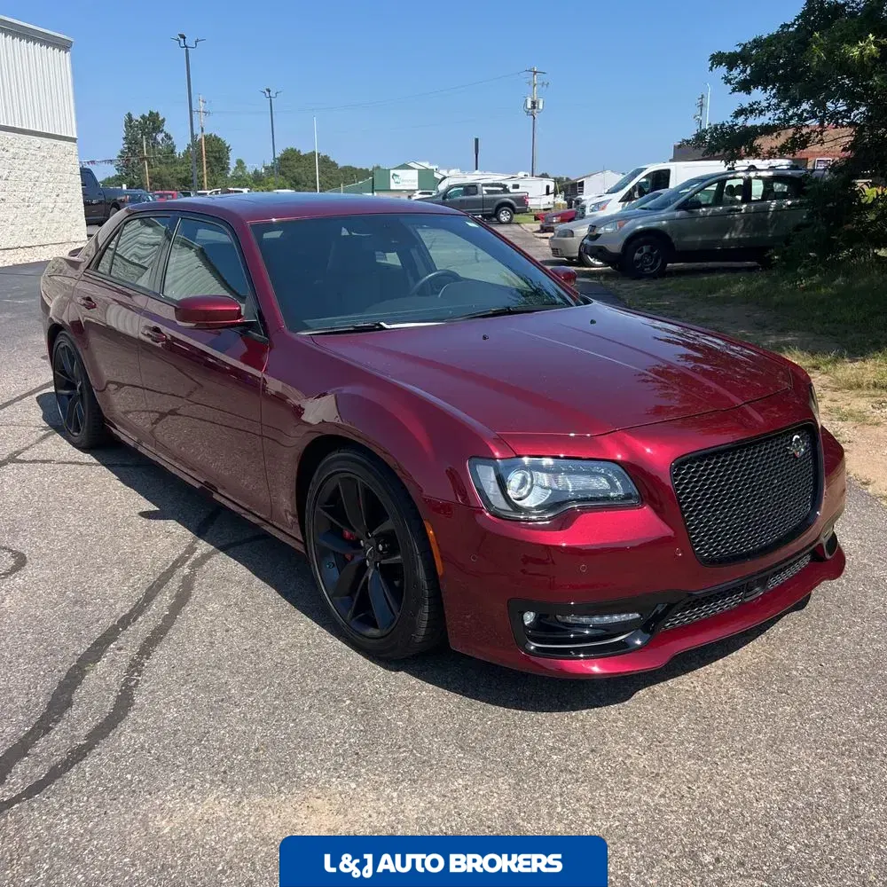 2023 Chrysler 300 C