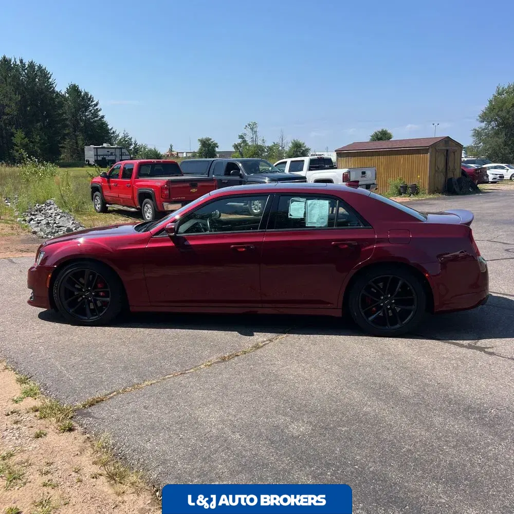 2023 Chrysler 300 C
