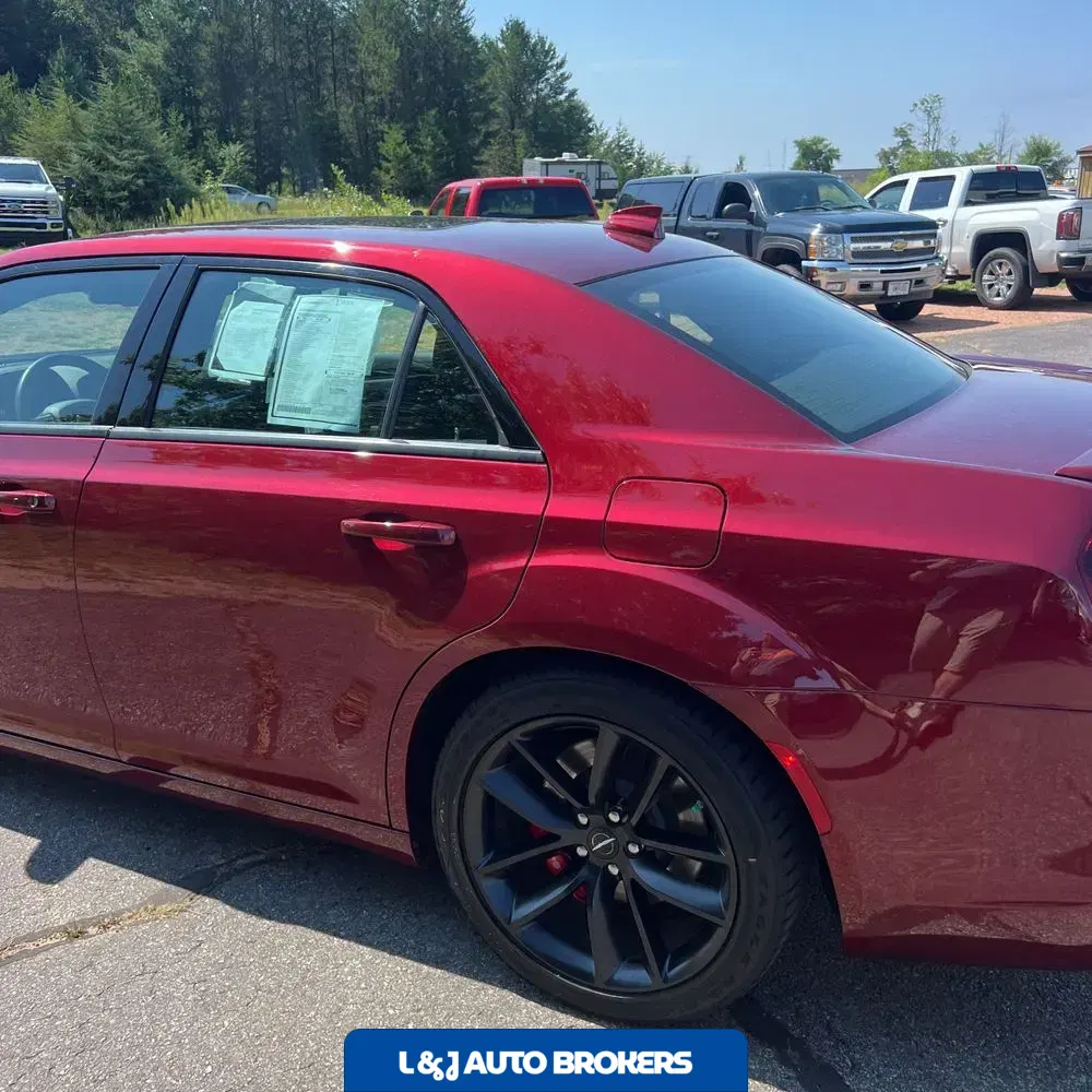 2023 Chrysler 300 C