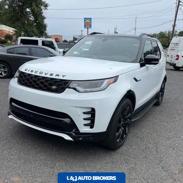 2024 Land Rover Discovery Dynamic SE P360