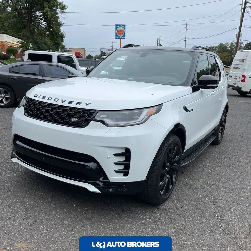 2024 Land Rover Discovery Dynamic SE P360