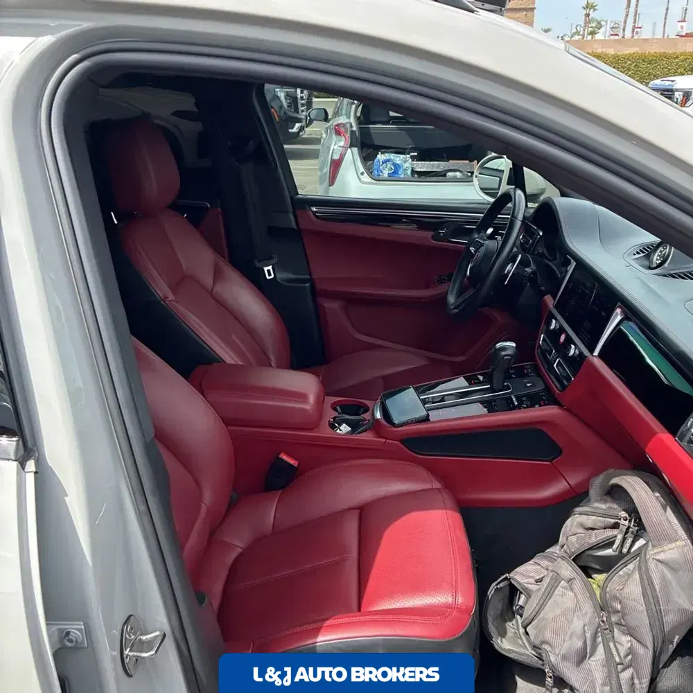 2022 Porsche Macan S