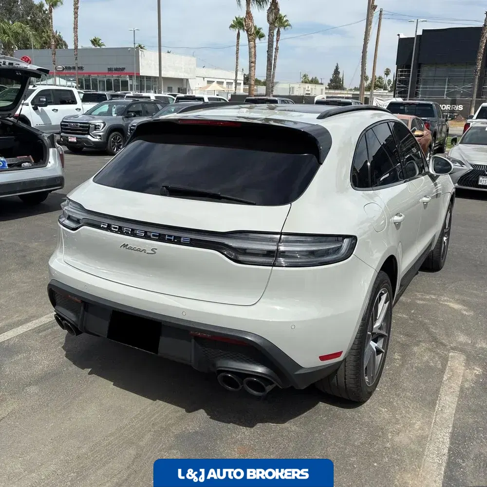 2022 Porsche Macan S