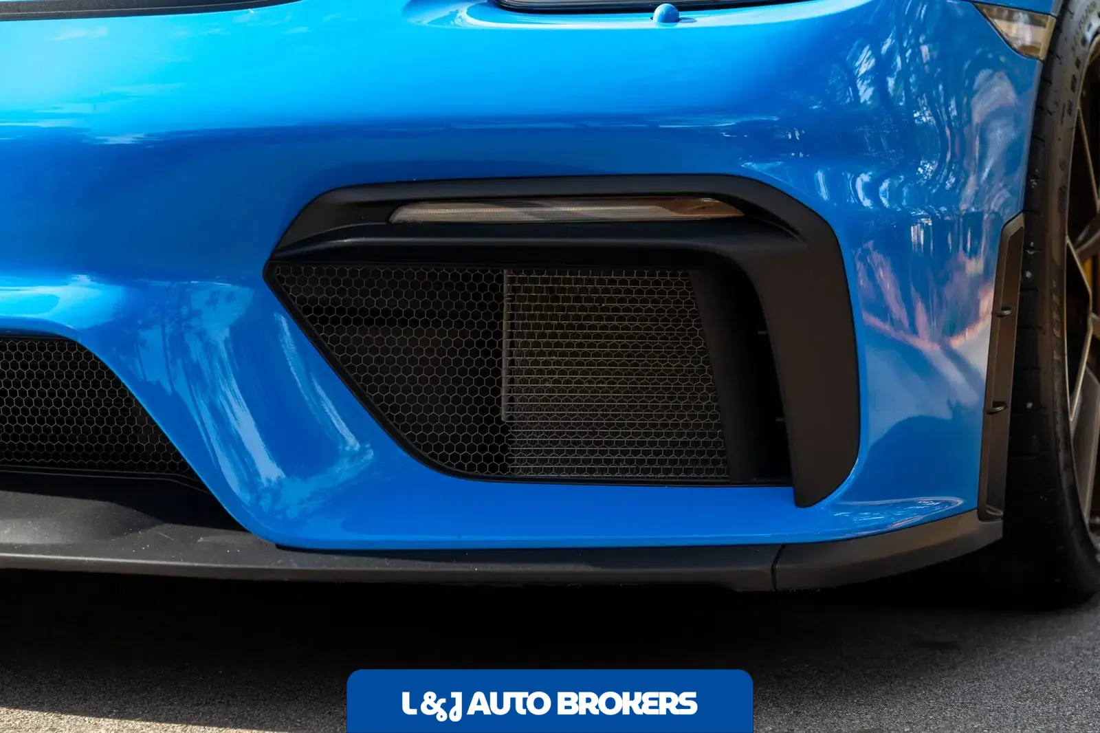 2022 Porsche 718 Spyder 6-Speed
