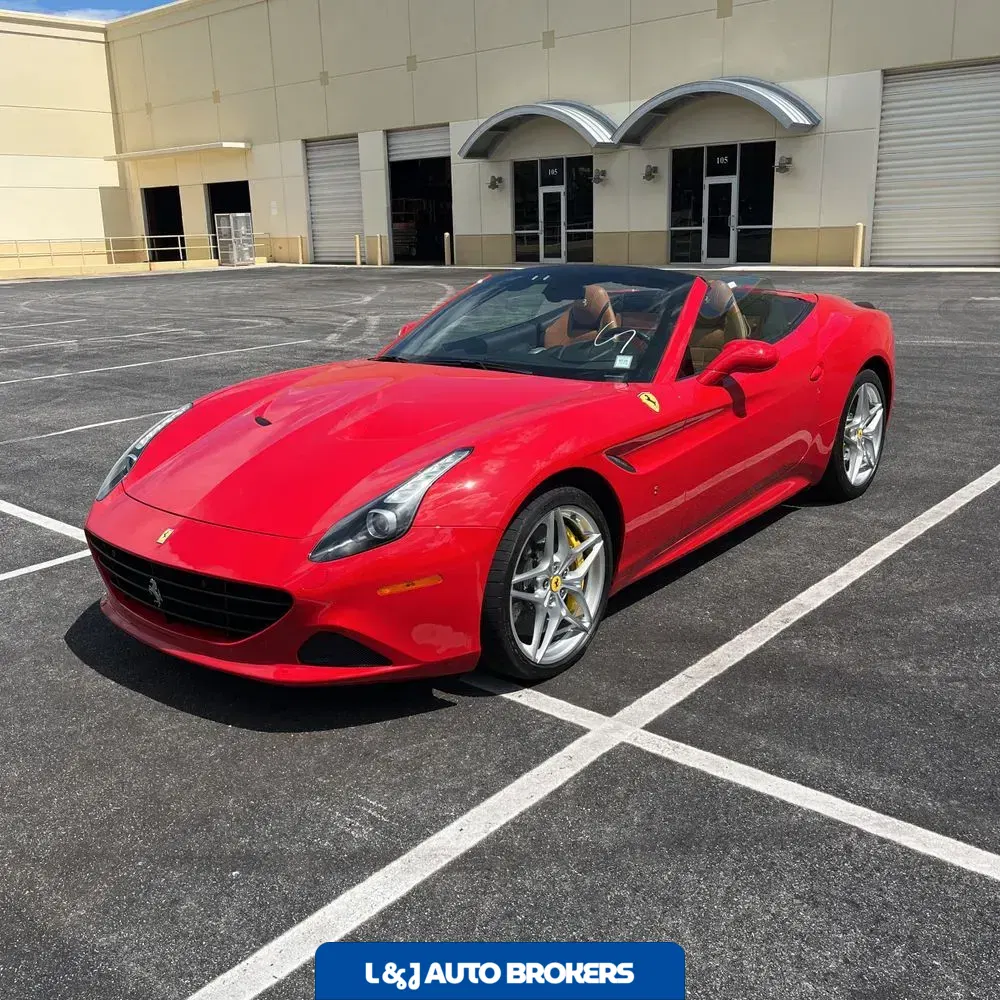 2016 Ferrari California T Base