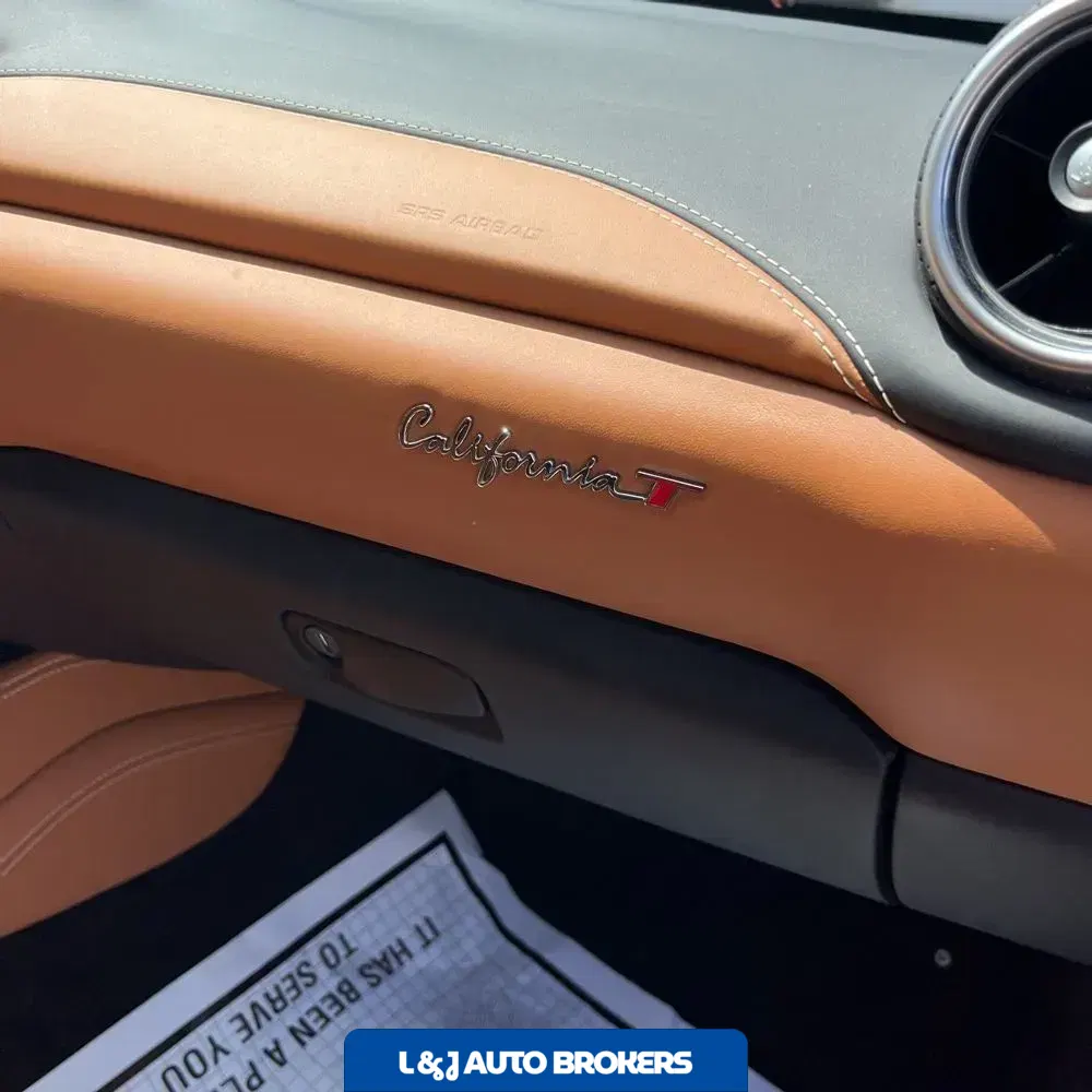 2016 Ferrari California T Base
