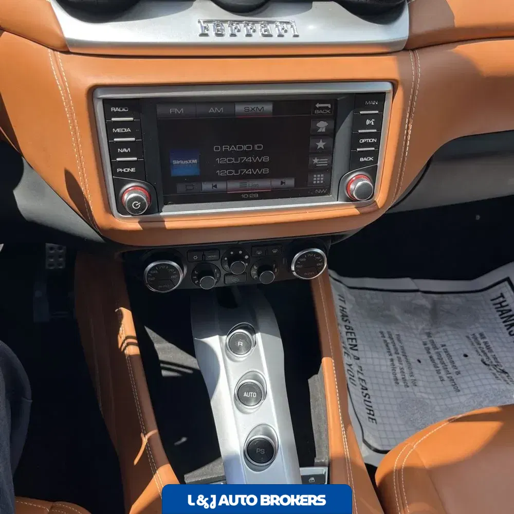 2016 Ferrari California T Base