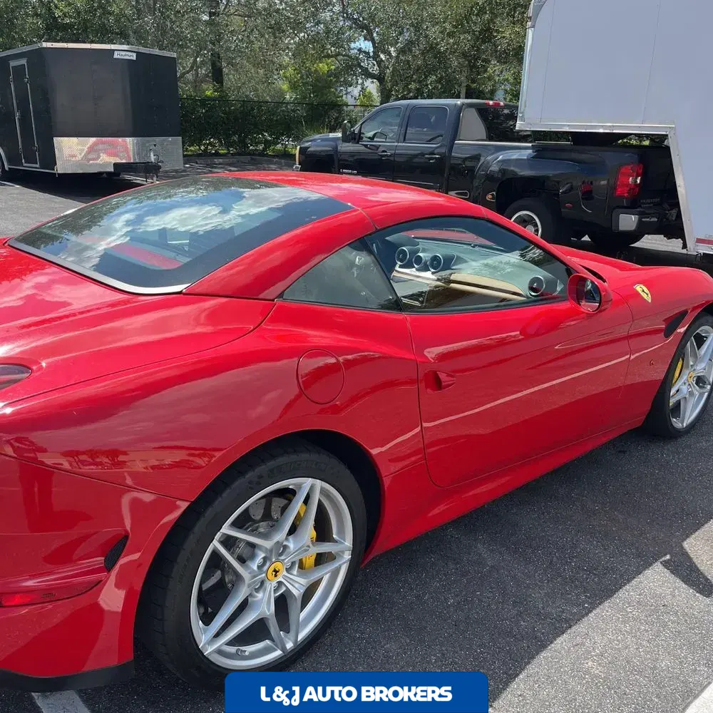 2016 Ferrari California T Base