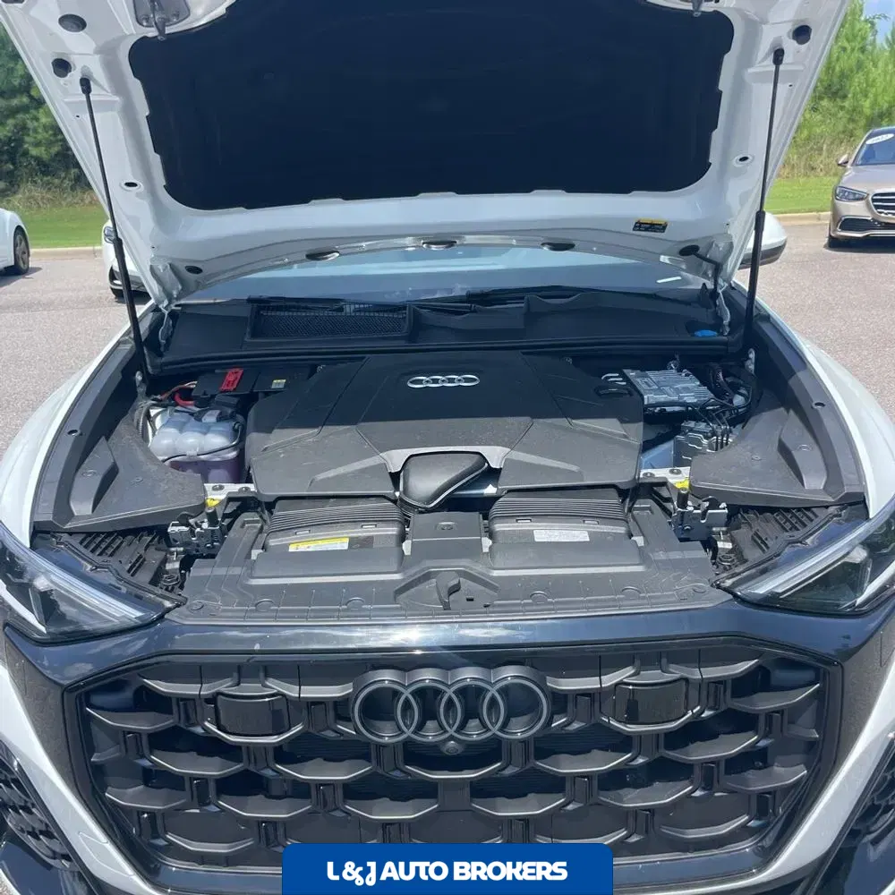 2025 Audi Q8 Premium Plus 55