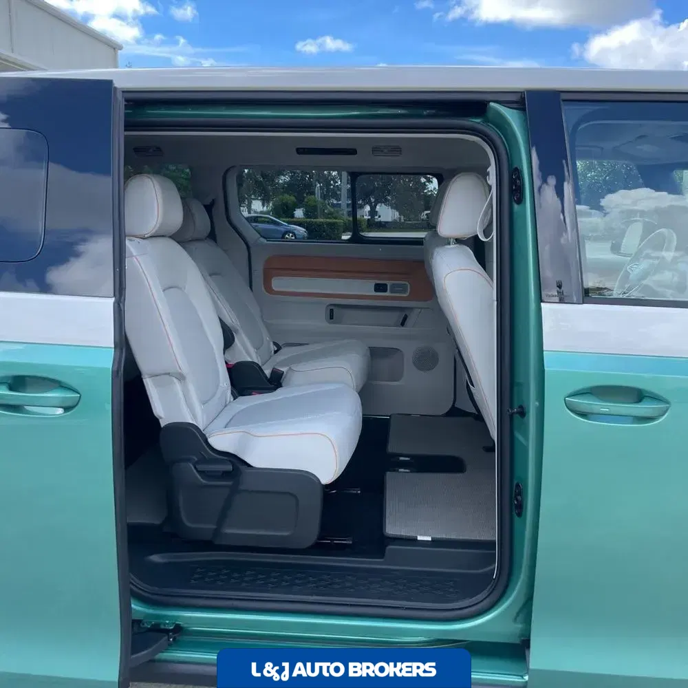 2025 Volkswagen ID Buzz  1st Edition 4Motion