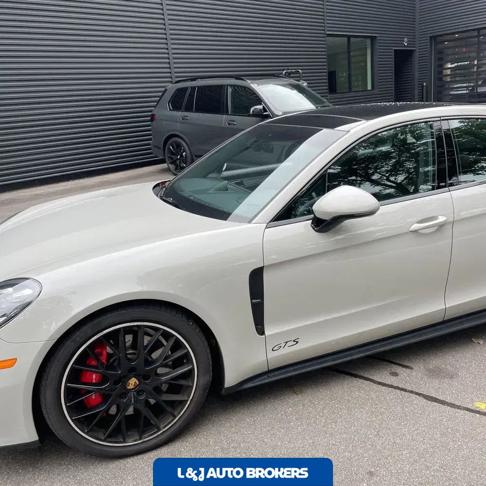 2022 Porsche Panamera GTS