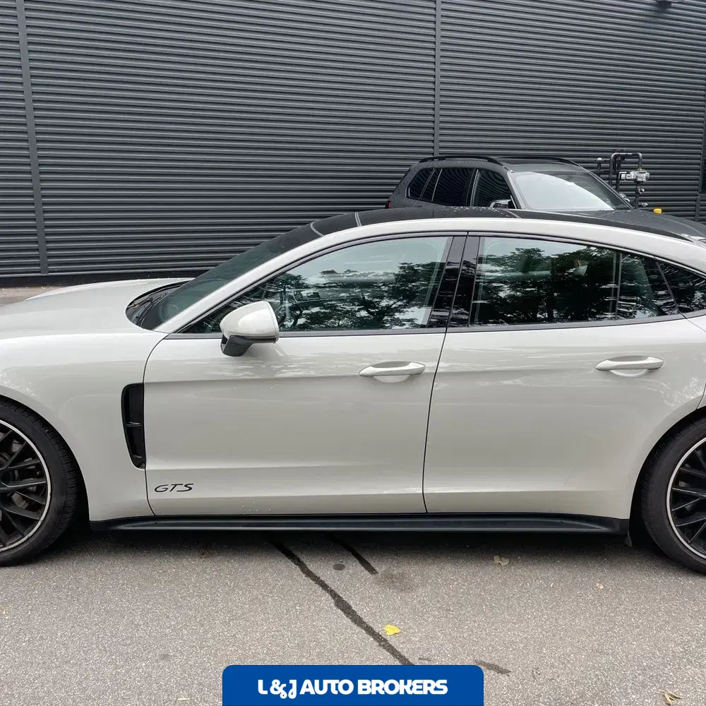 2022 Porsche Panamera GTS