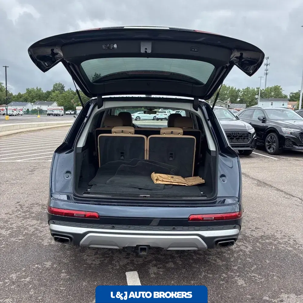 2025 Audi Q7 Premium Plus 55
