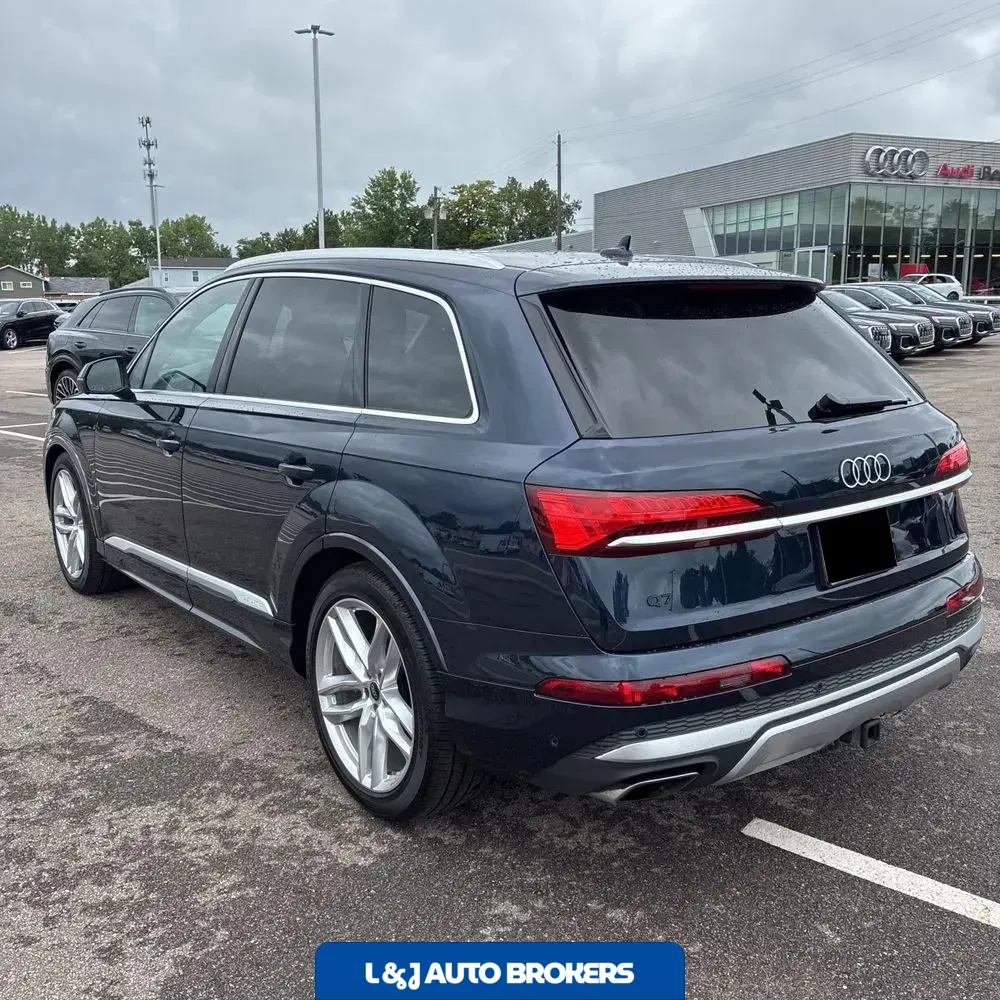 2025 Audi Q7 Premium Plus 55