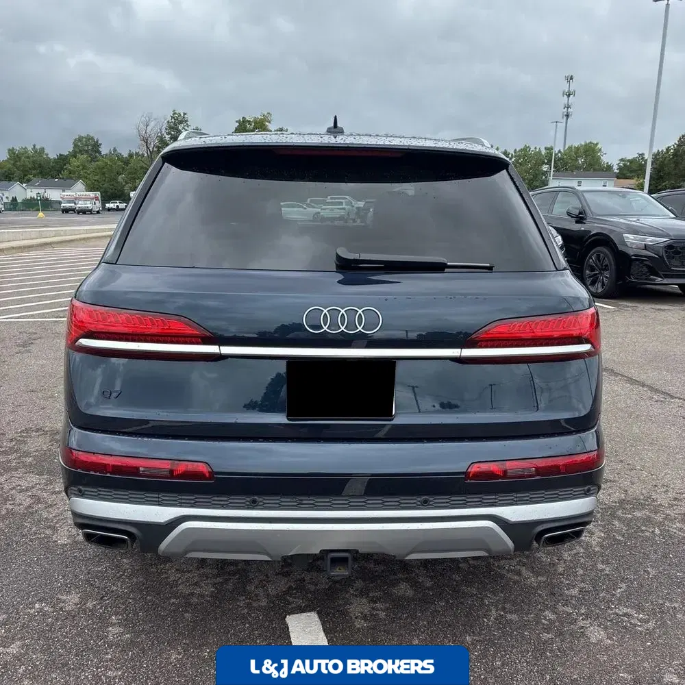 2025 Audi Q7 Premium Plus 55