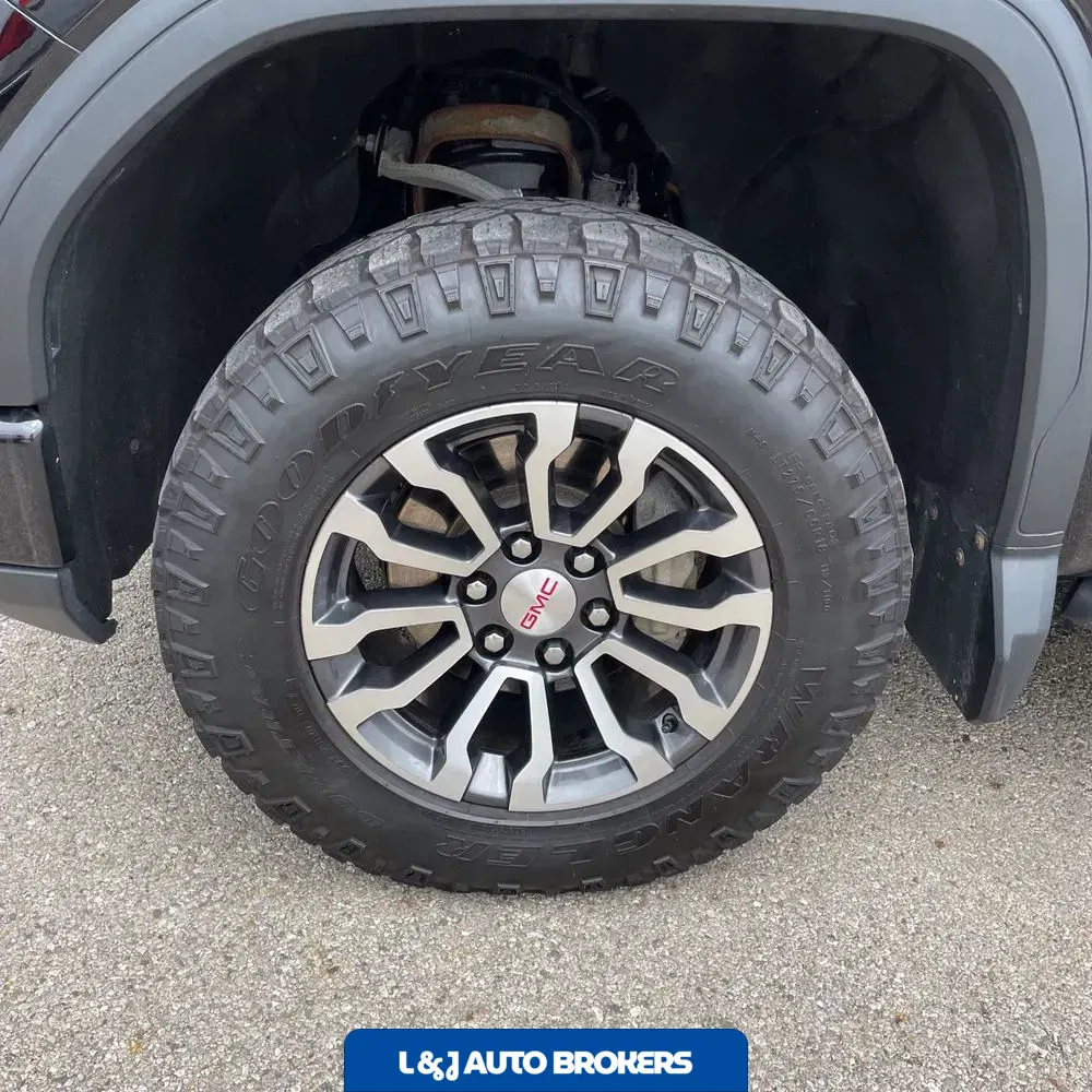 2023 GMC Sierra 1500 AT4