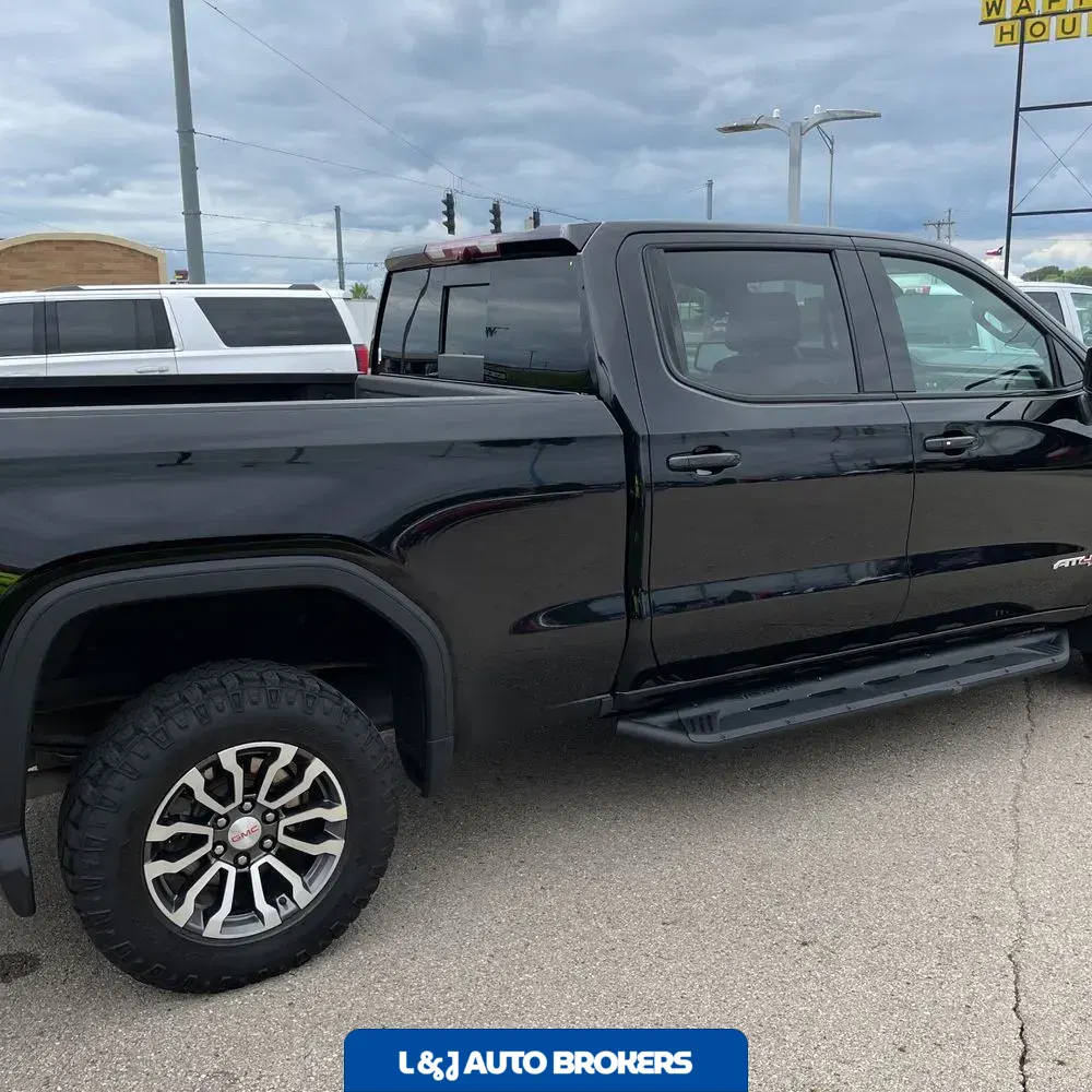 2023 GMC Sierra 1500 AT4