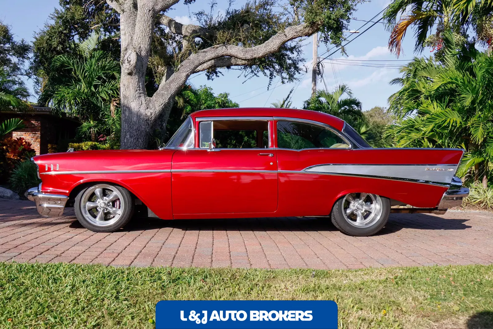 1957 Chevrolet Bel Air 2-Door Sedan Restomod