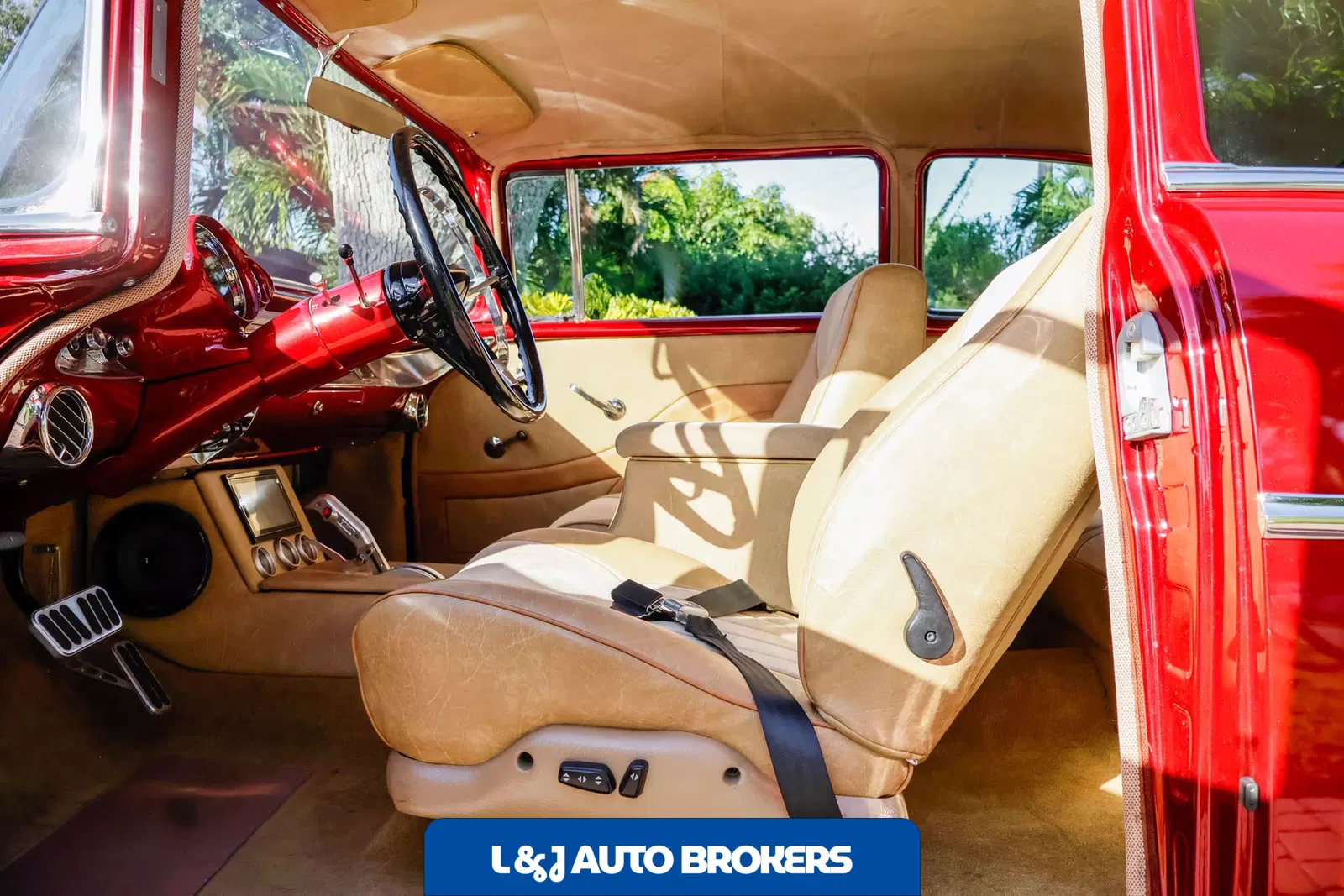 1957 Chevrolet Bel Air 2-Door Sedan Restomod
