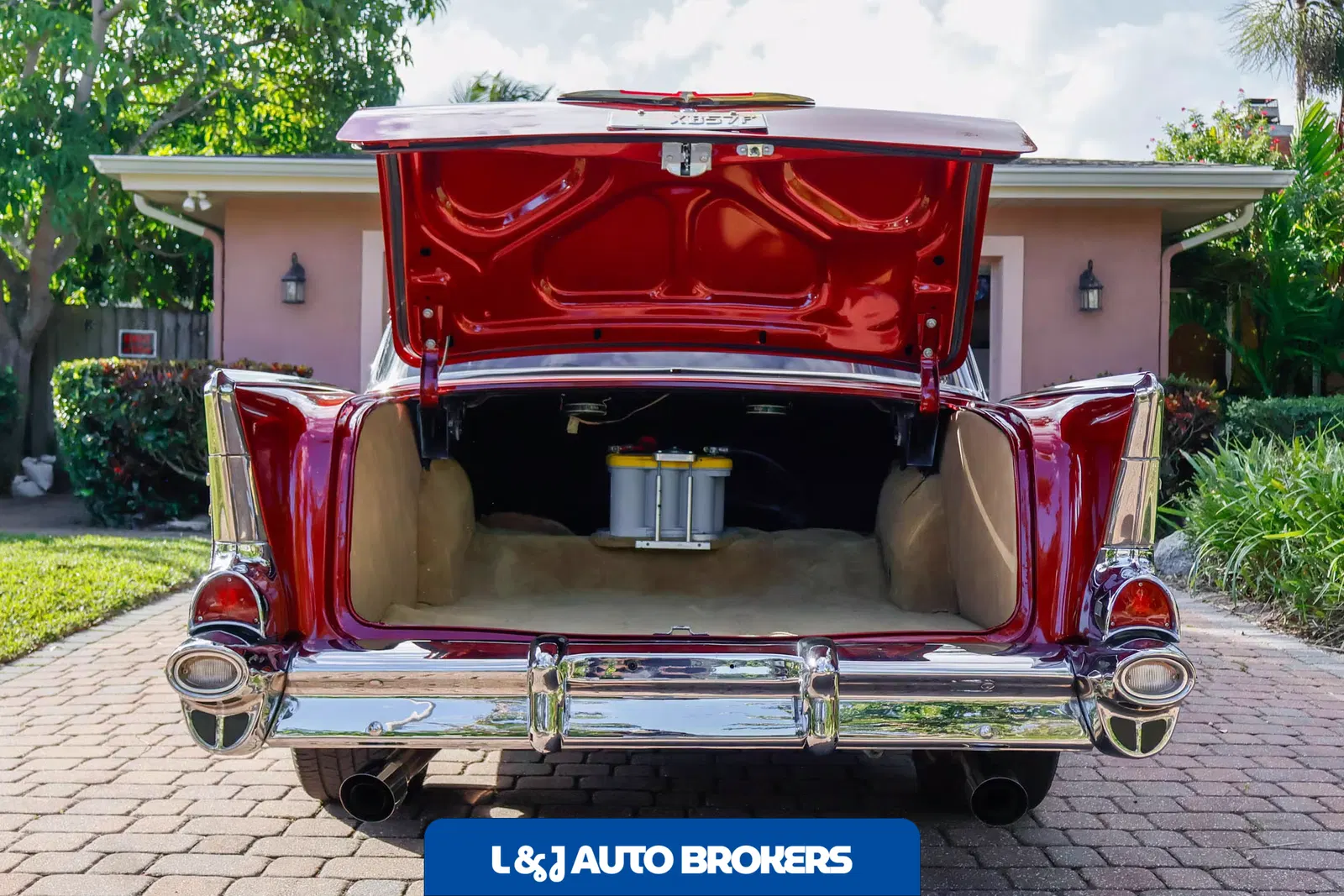 1957 Chevrolet Bel Air 2-Door Sedan Restomod