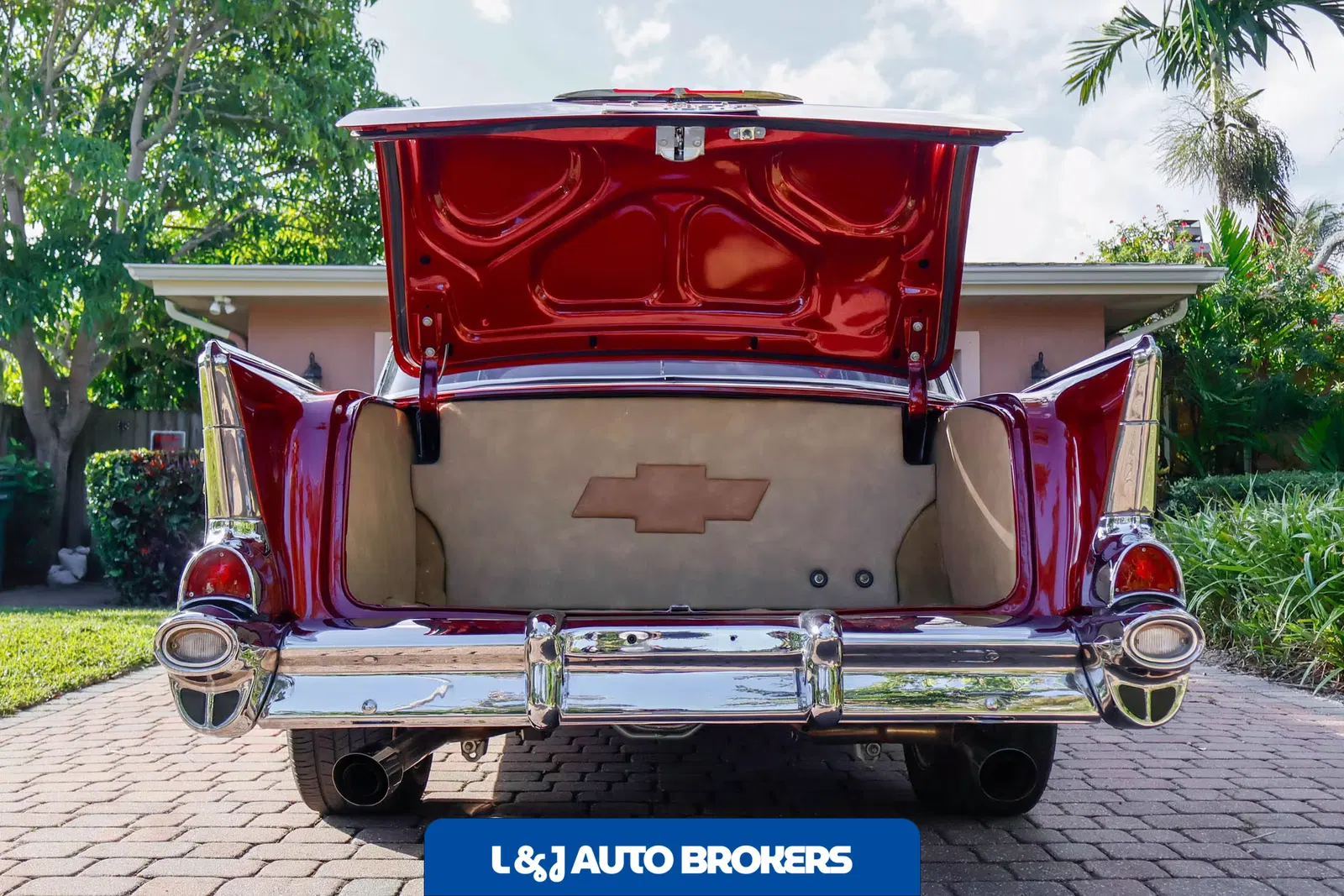 1957 Chevrolet Bel Air 2-Door Sedan Restomod