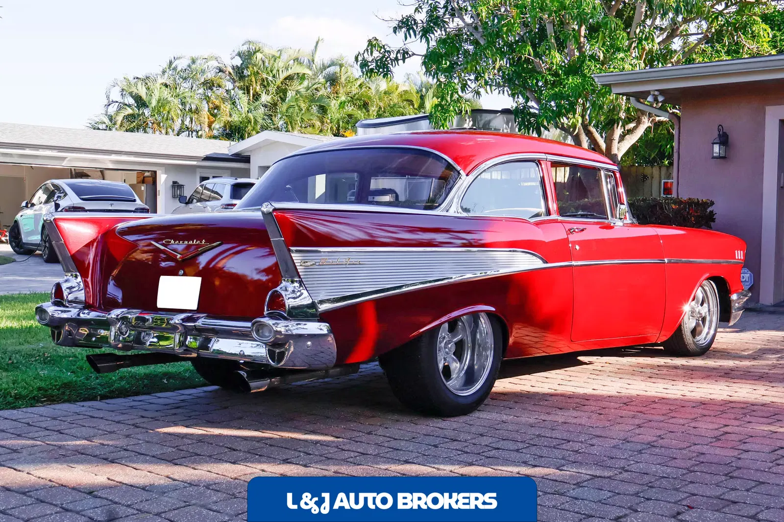 1957 Chevrolet Bel Air 2-Door Sedan Restomod