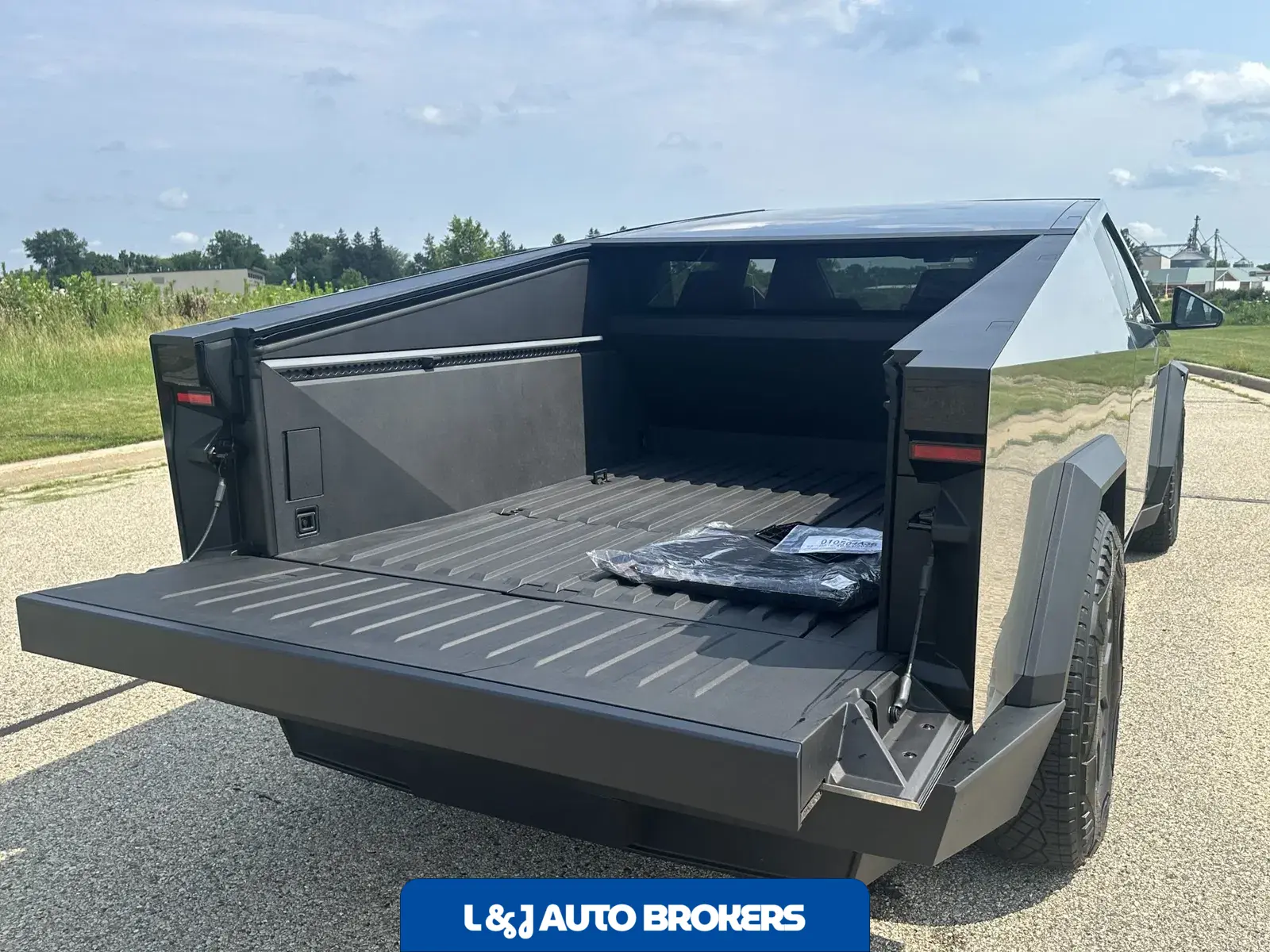 2024 Tesla Cybertruck Cyberbeast AWD Foundation Series