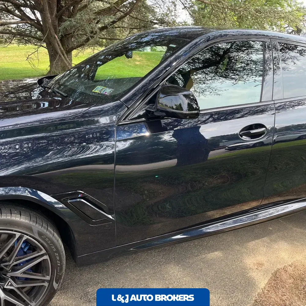 2022 BMW X6 M