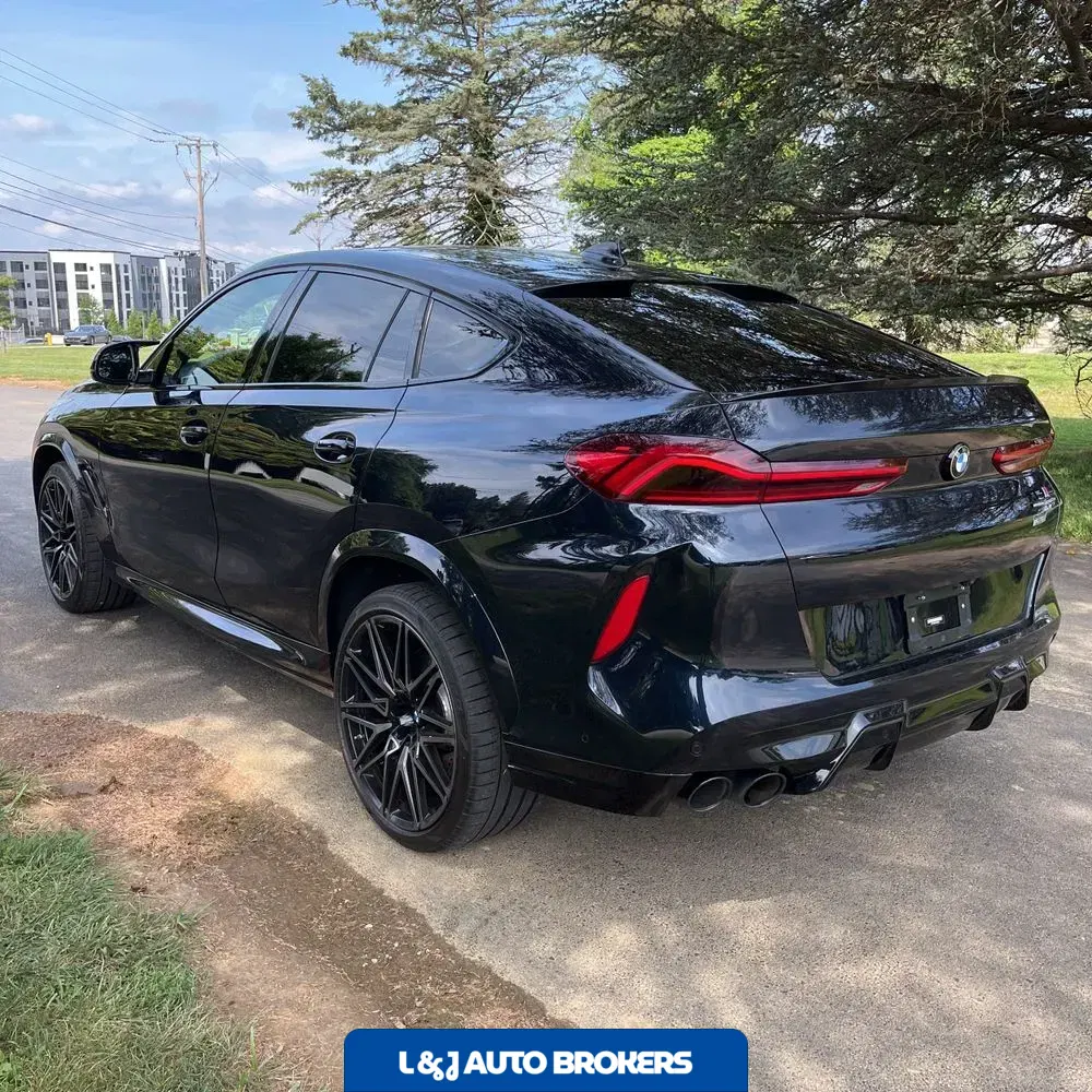 2022 BMW X6 M