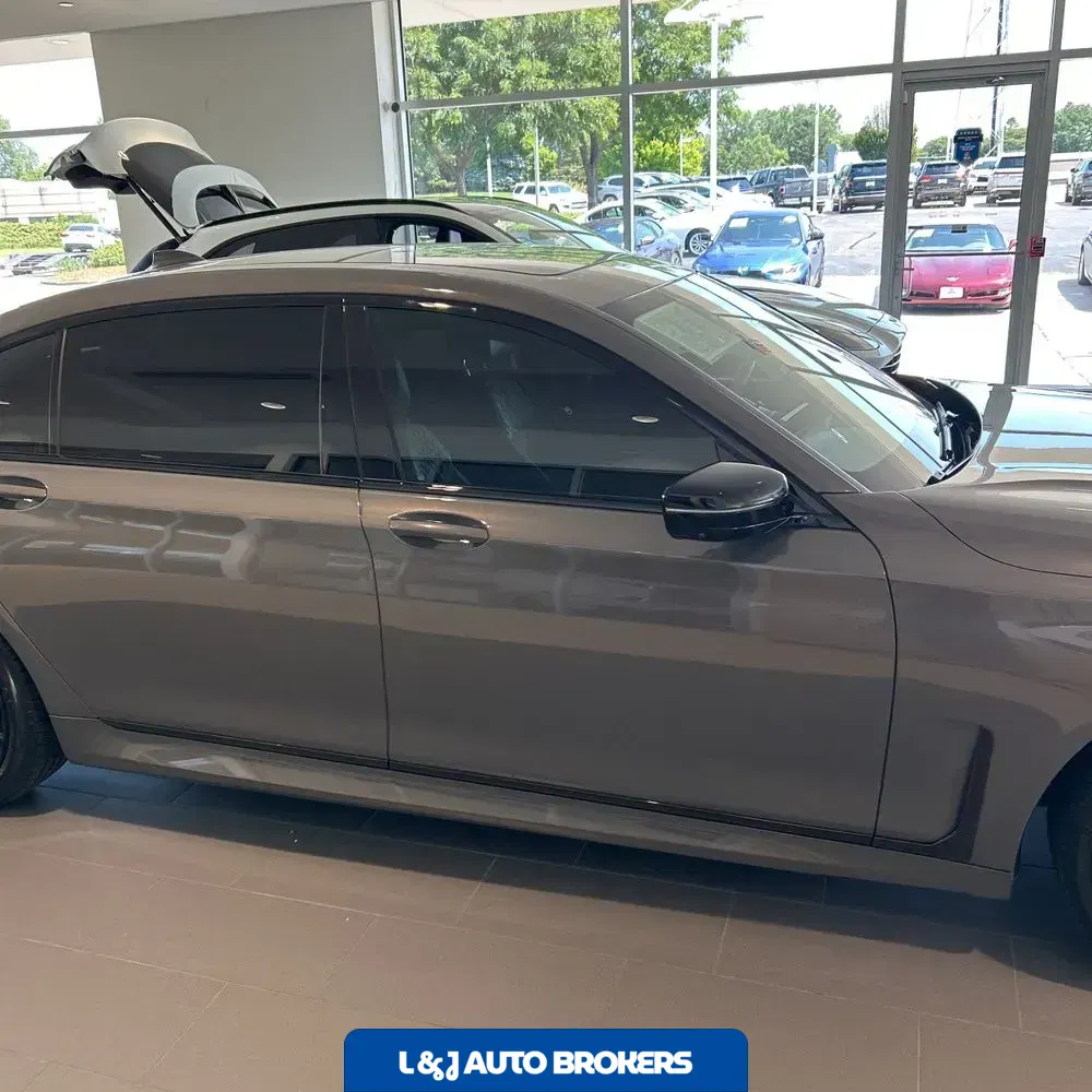 2022 BMW 7-Series 750xi