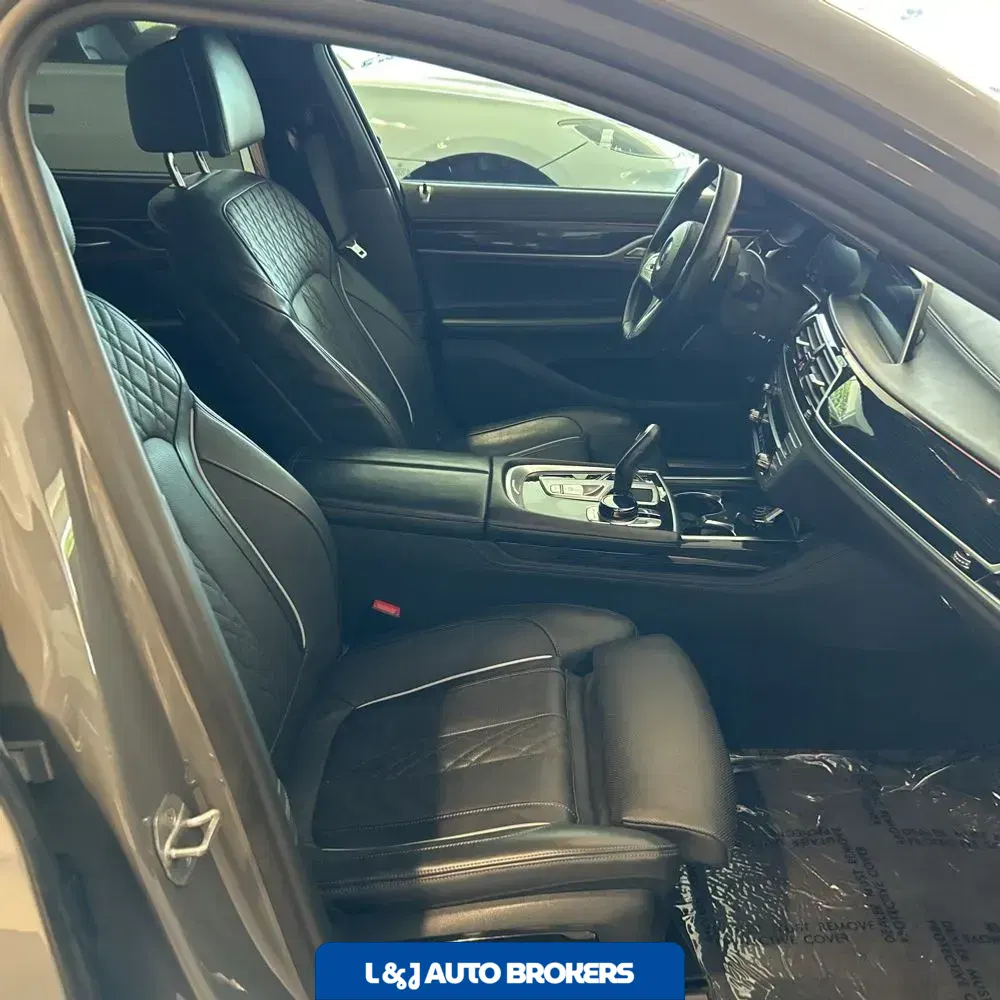 2022 BMW 7-Series 750xi