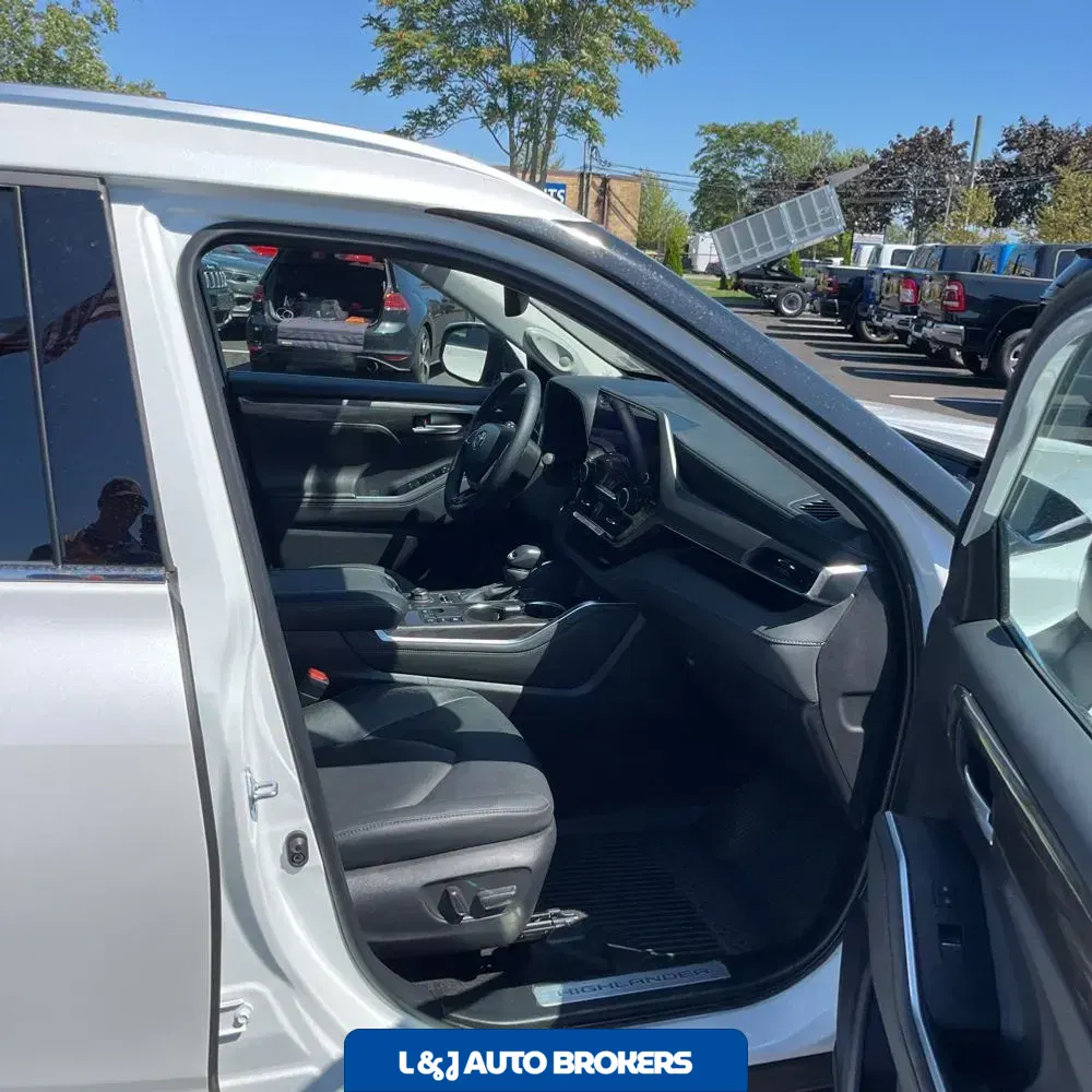 2025 Toyota Highlander Limited