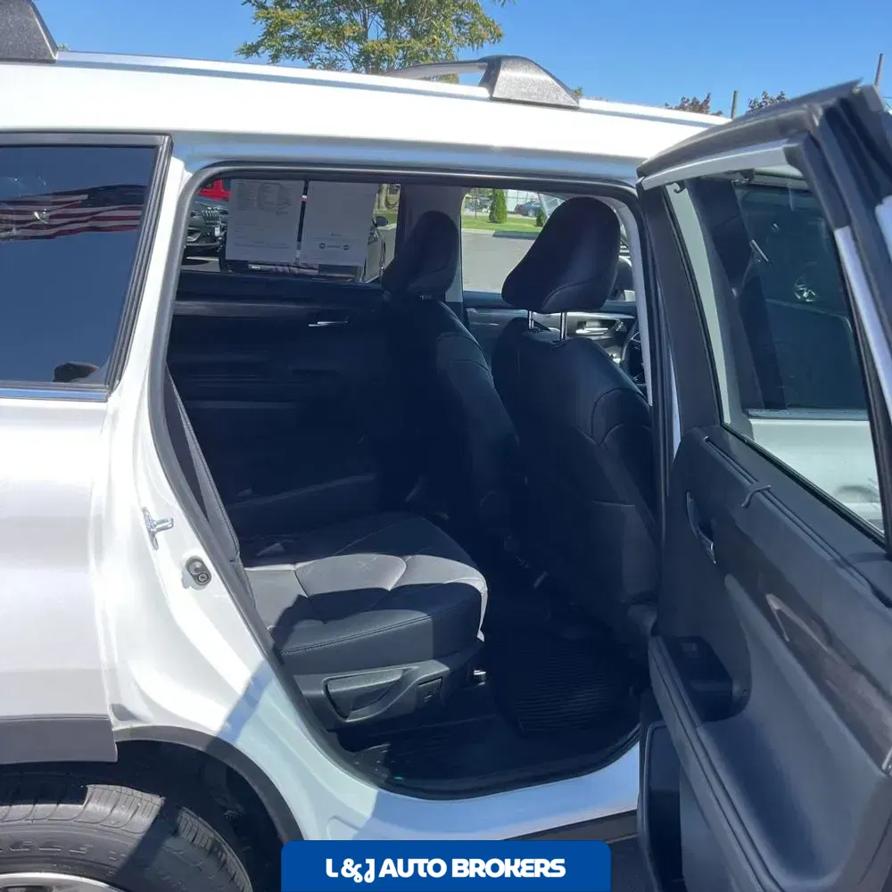2025 Toyota Highlander Limited