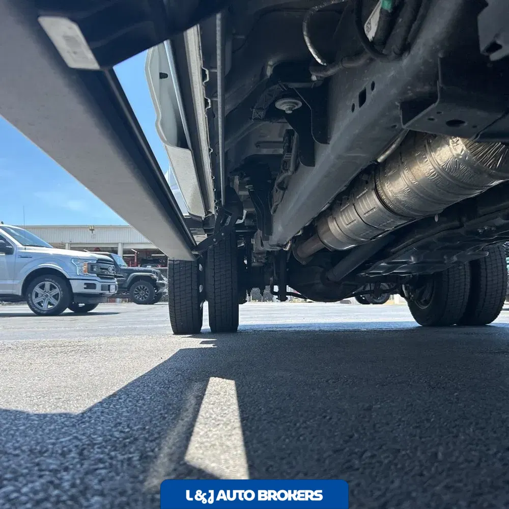 2023 Ford F-450 Super Duty Platinum