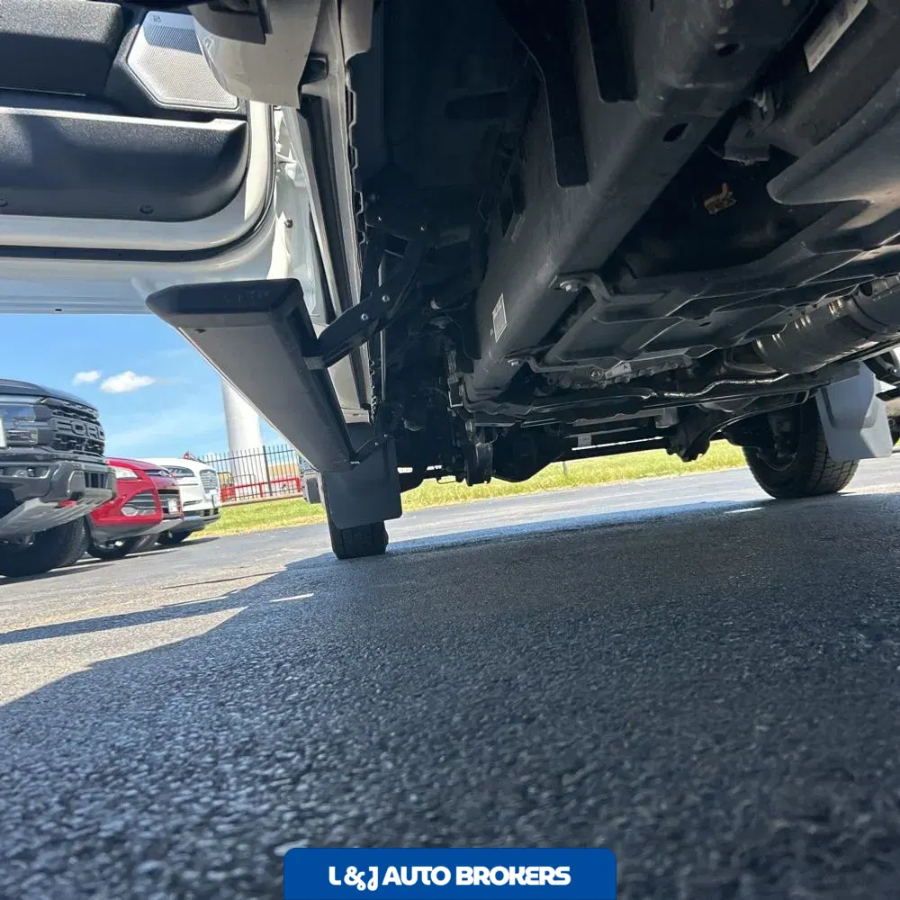 2023 Ford F-450 Super Duty Platinum