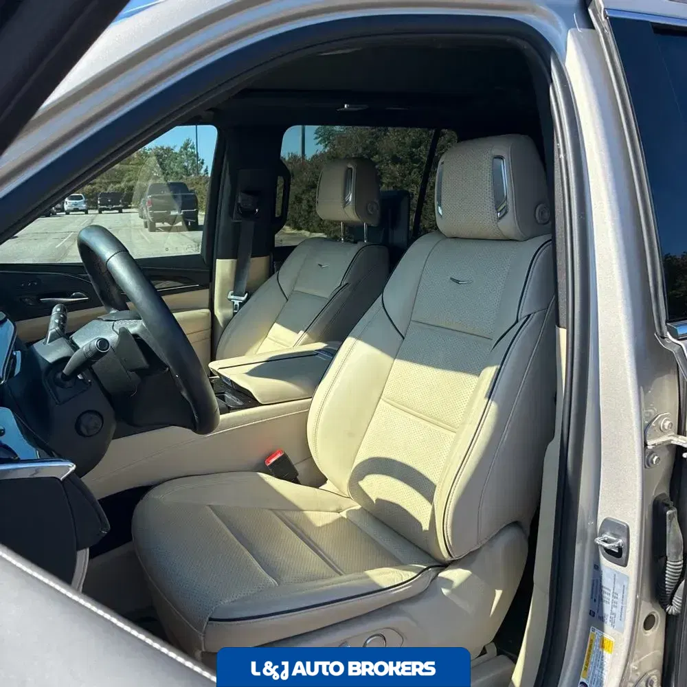 2023 Cadillac Escalade ESV Premium Luxury