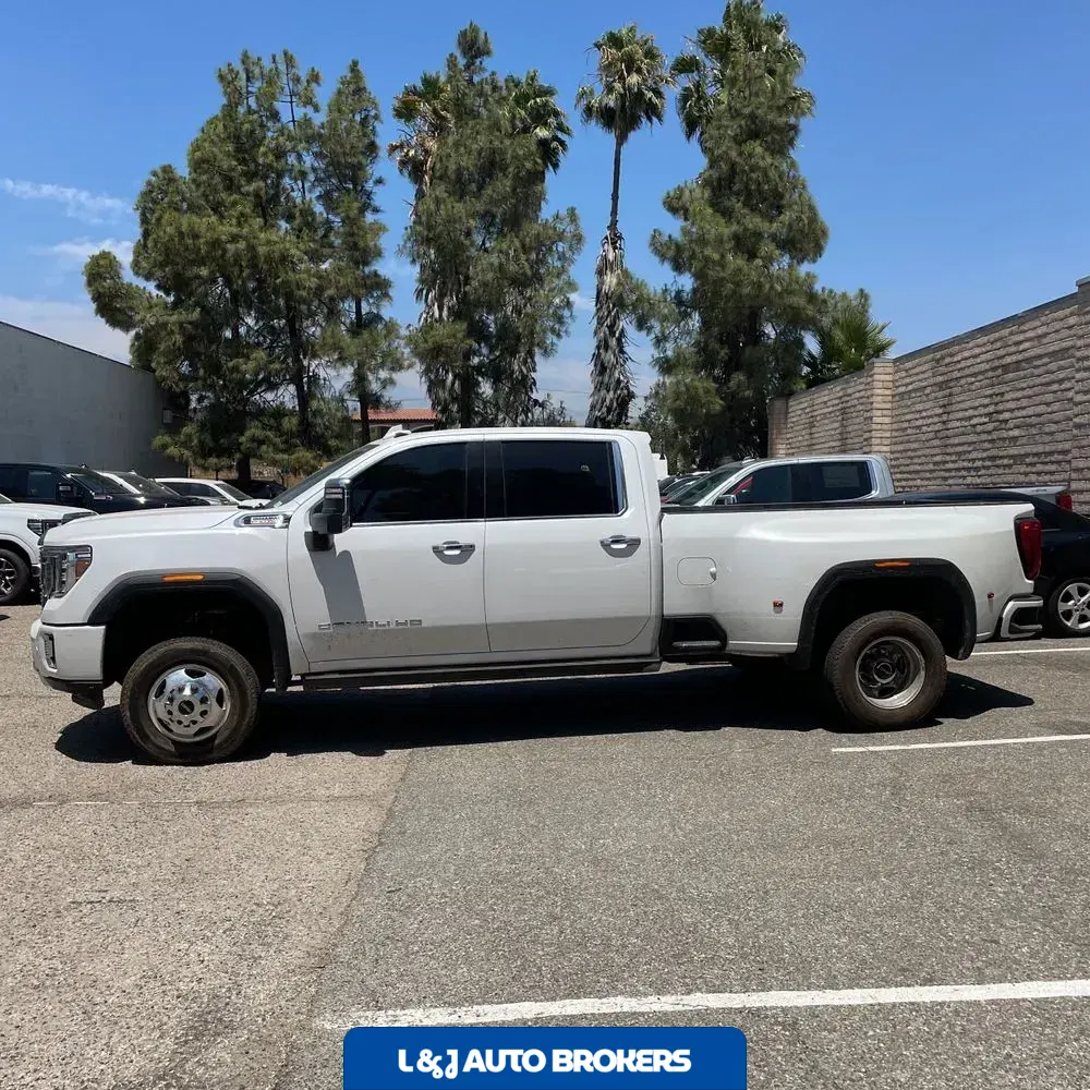 2022 GMC Sierra 3500HD Denali