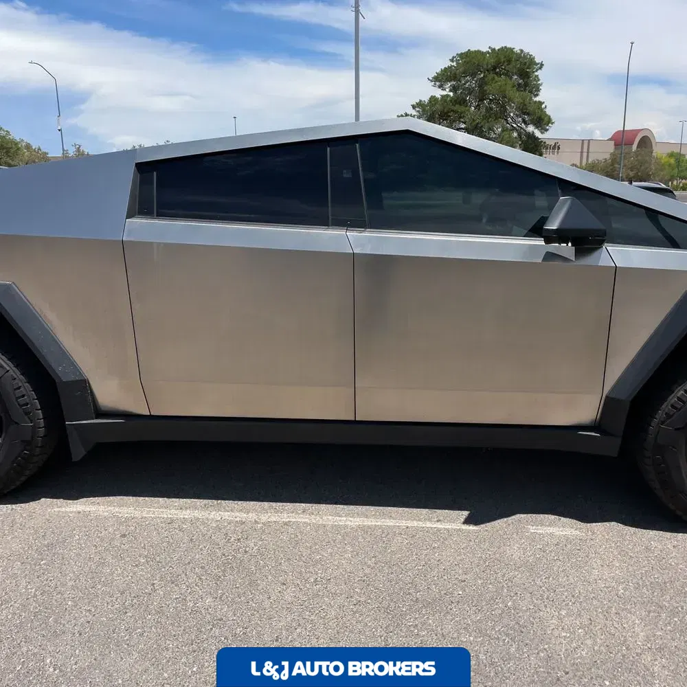 2024 Tesla Cybertruck Base