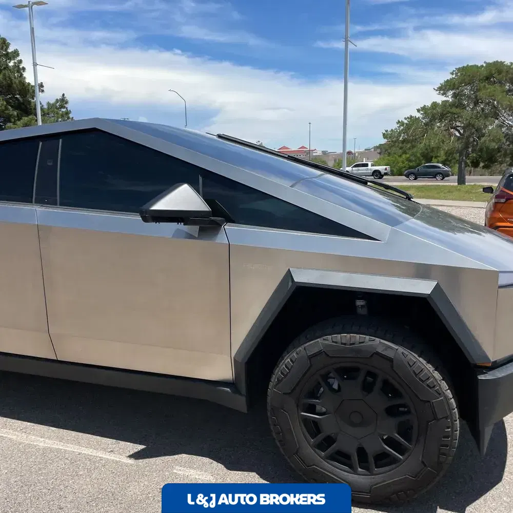 2024 Tesla Cybertruck Base