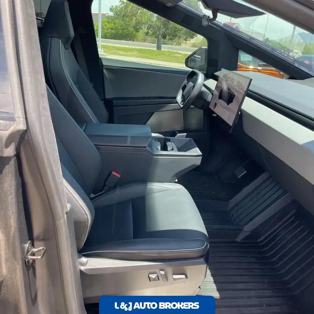 2024 Tesla Cybertruck Base