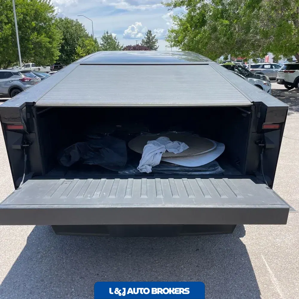 2024 Tesla Cybertruck Base