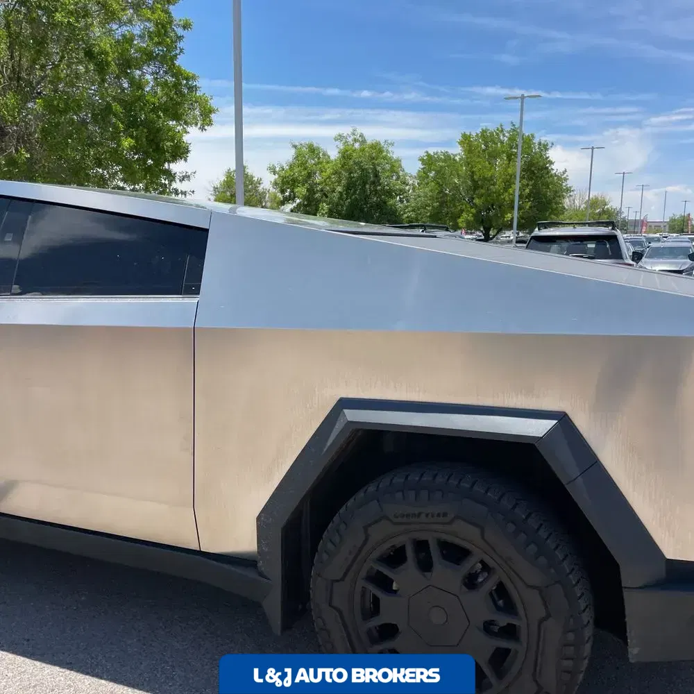 2024 Tesla Cybertruck Base