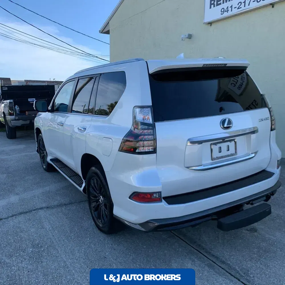 2023 Lexus GX 460 Base